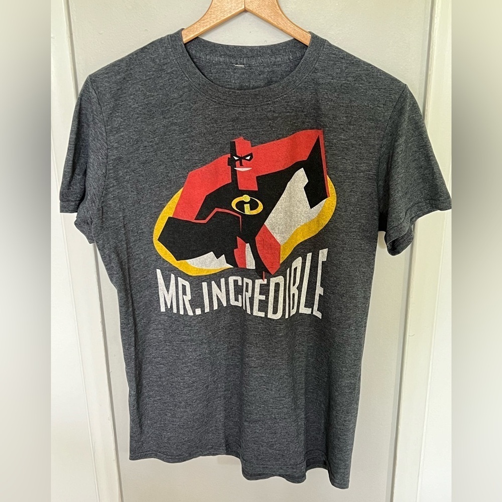 Disney Mr. incredible t shirt